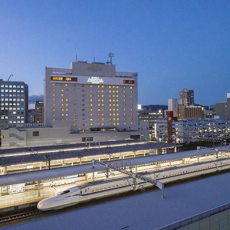 静冈酒店 外观 照片 Shinkansen platforms