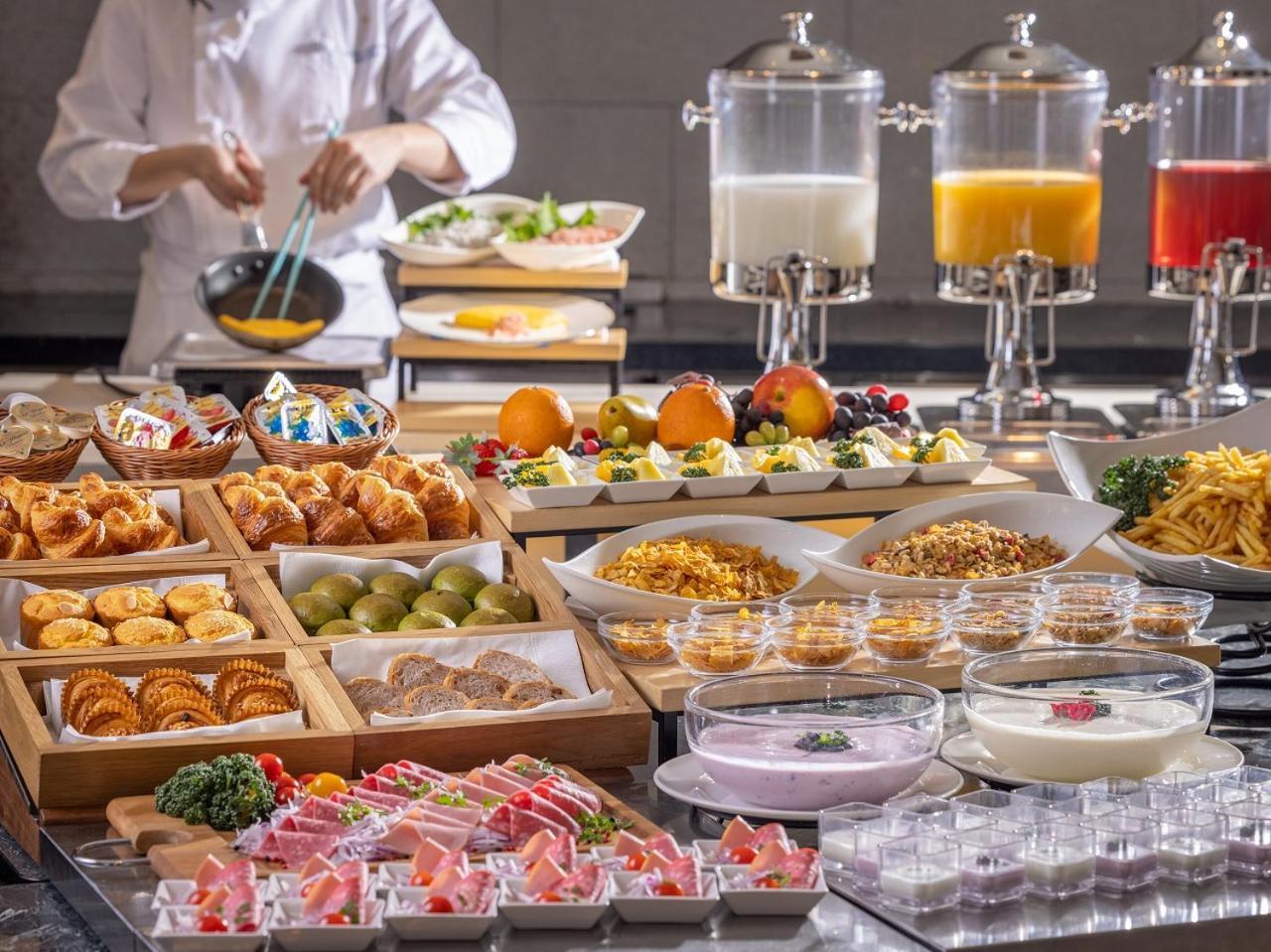 静冈酒店 外观 照片 A buffet at a hotel